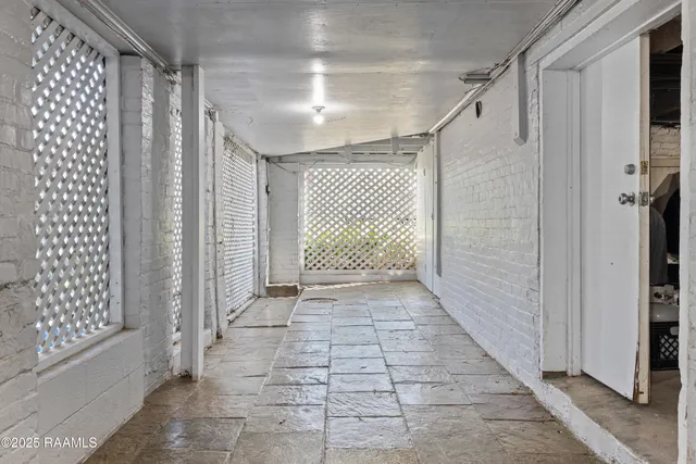 $1,275,000 | 623 East Main Street, New Iberia, LA 70560