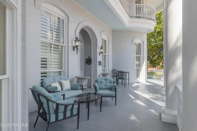 $1,275,000 | 623 East Main Street, New Iberia, LA 70560