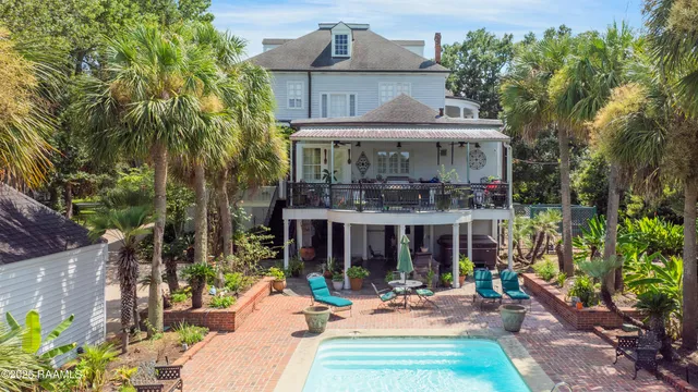 $1,275,000 | 623 East Main Street, New Iberia, LA 70560