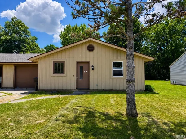 $275,000 | 3414-3416 Kendale Drive, Fort Wayne, IN 46835