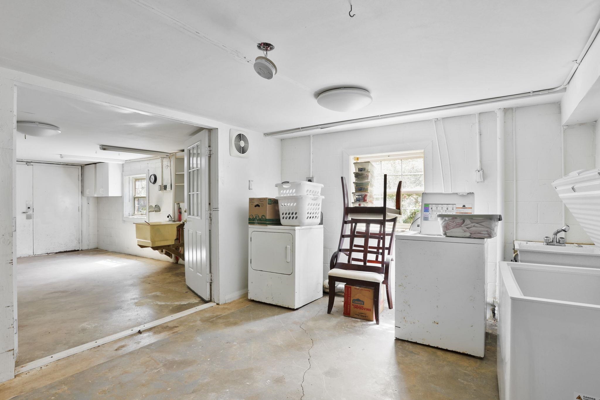 250 Thompson Road Taylors, SC 29687 - Photo 24 of 33