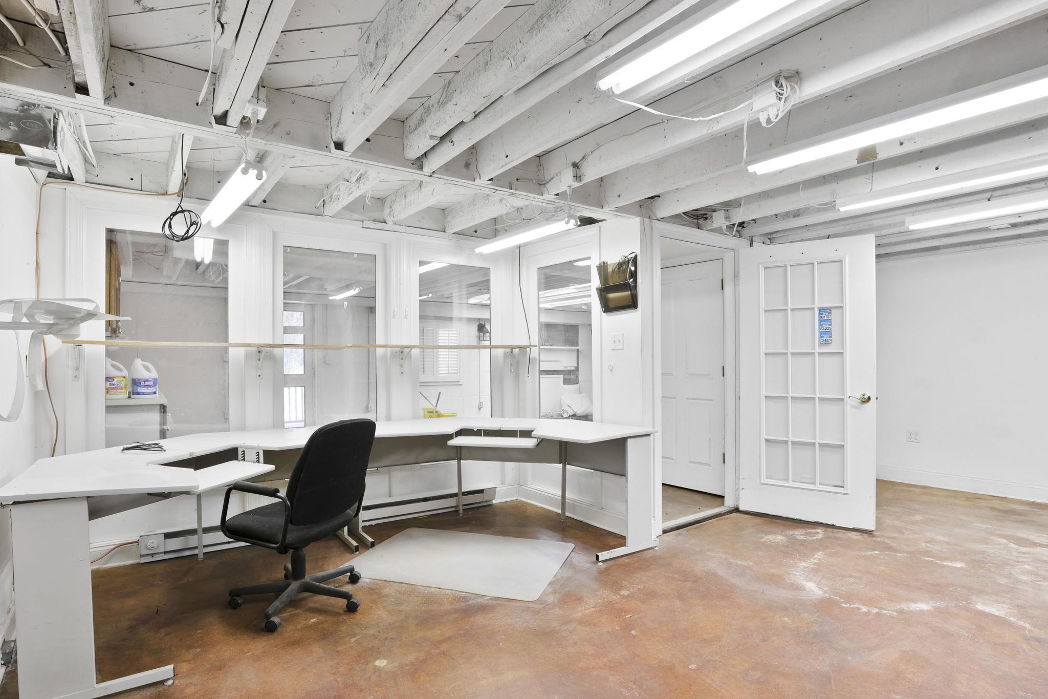 250 Thompson Road Taylors, SC 29687 - Photo 27 of 33