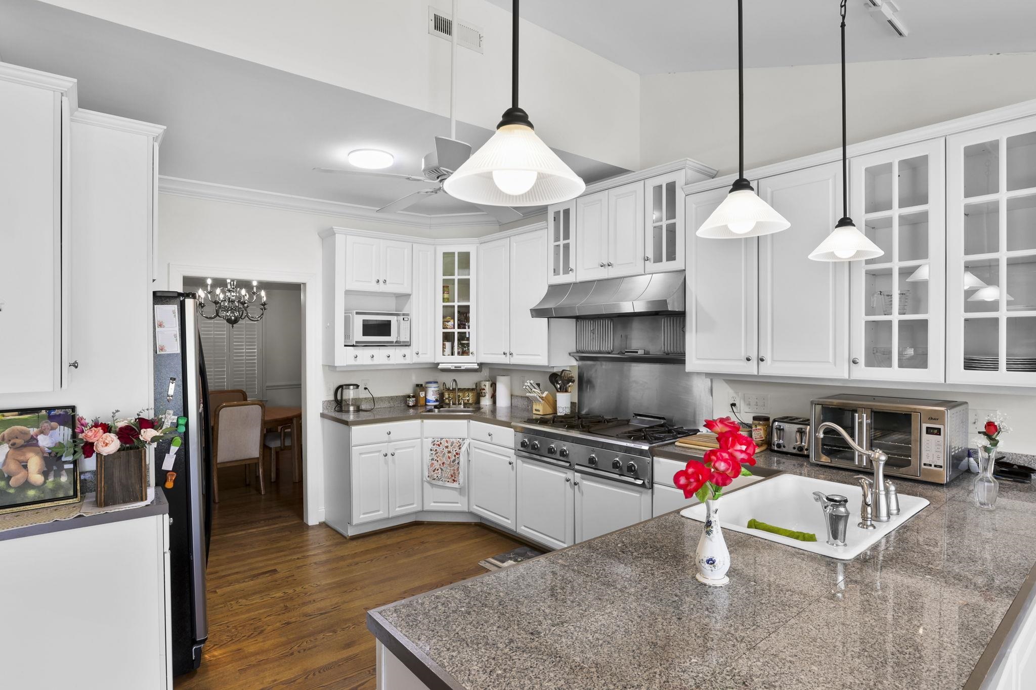 250 Thompson Road Taylors, SC 29687 - Photo 7 of 33