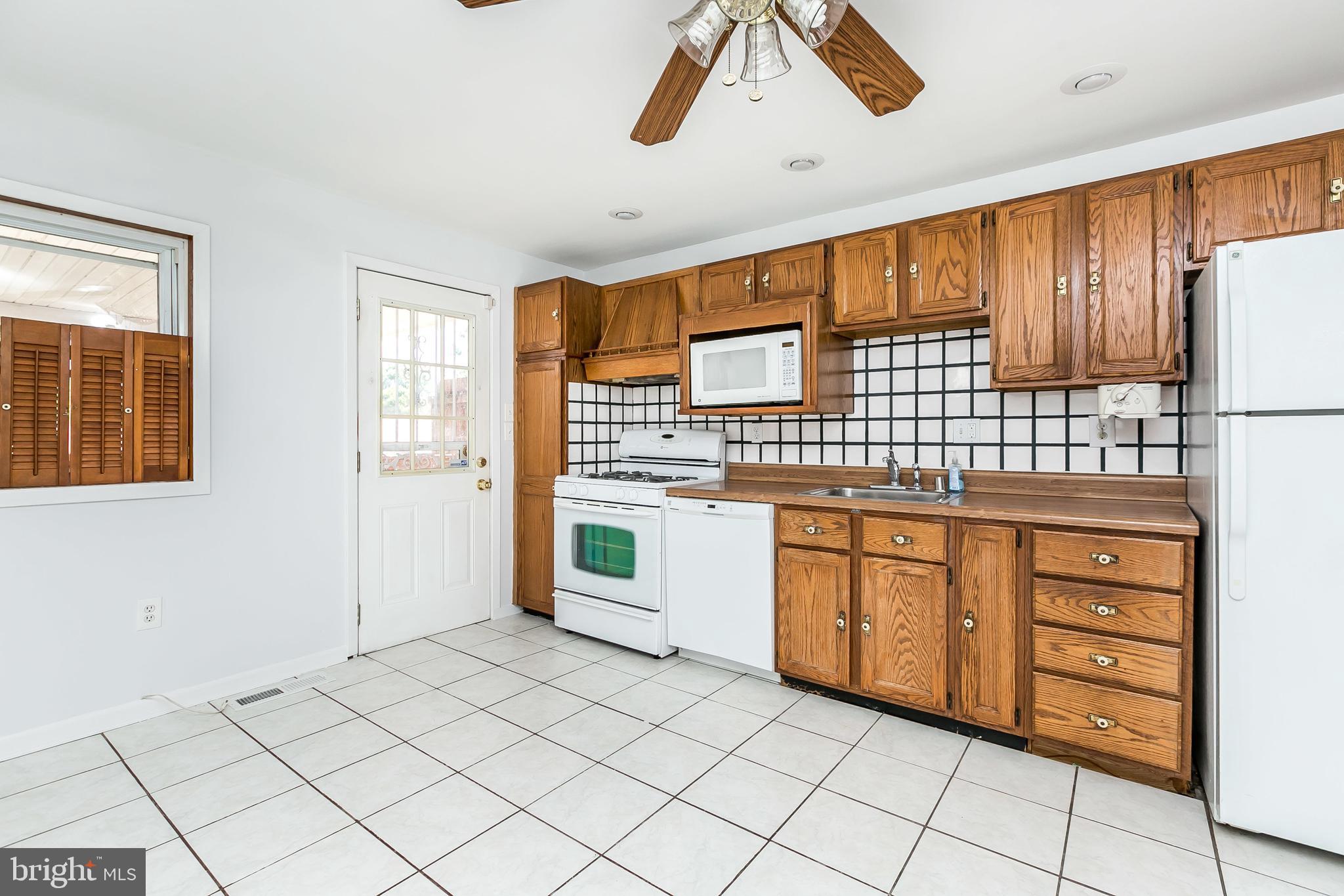 649 Kingston Road Baltimore, MD 21220 - Photo 11 of 31