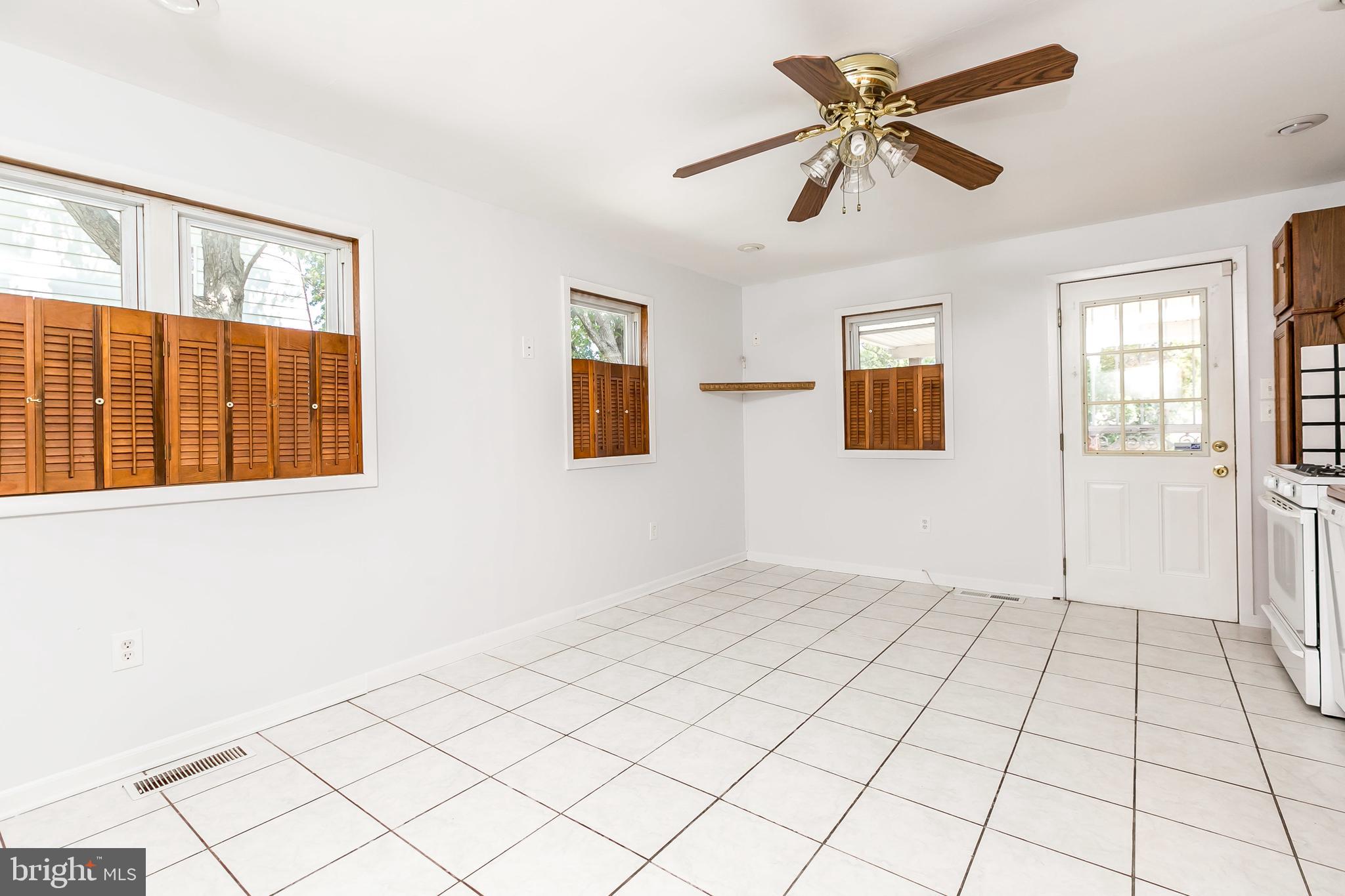 649 Kingston Road Baltimore, MD 21220 - Photo 14 of 31