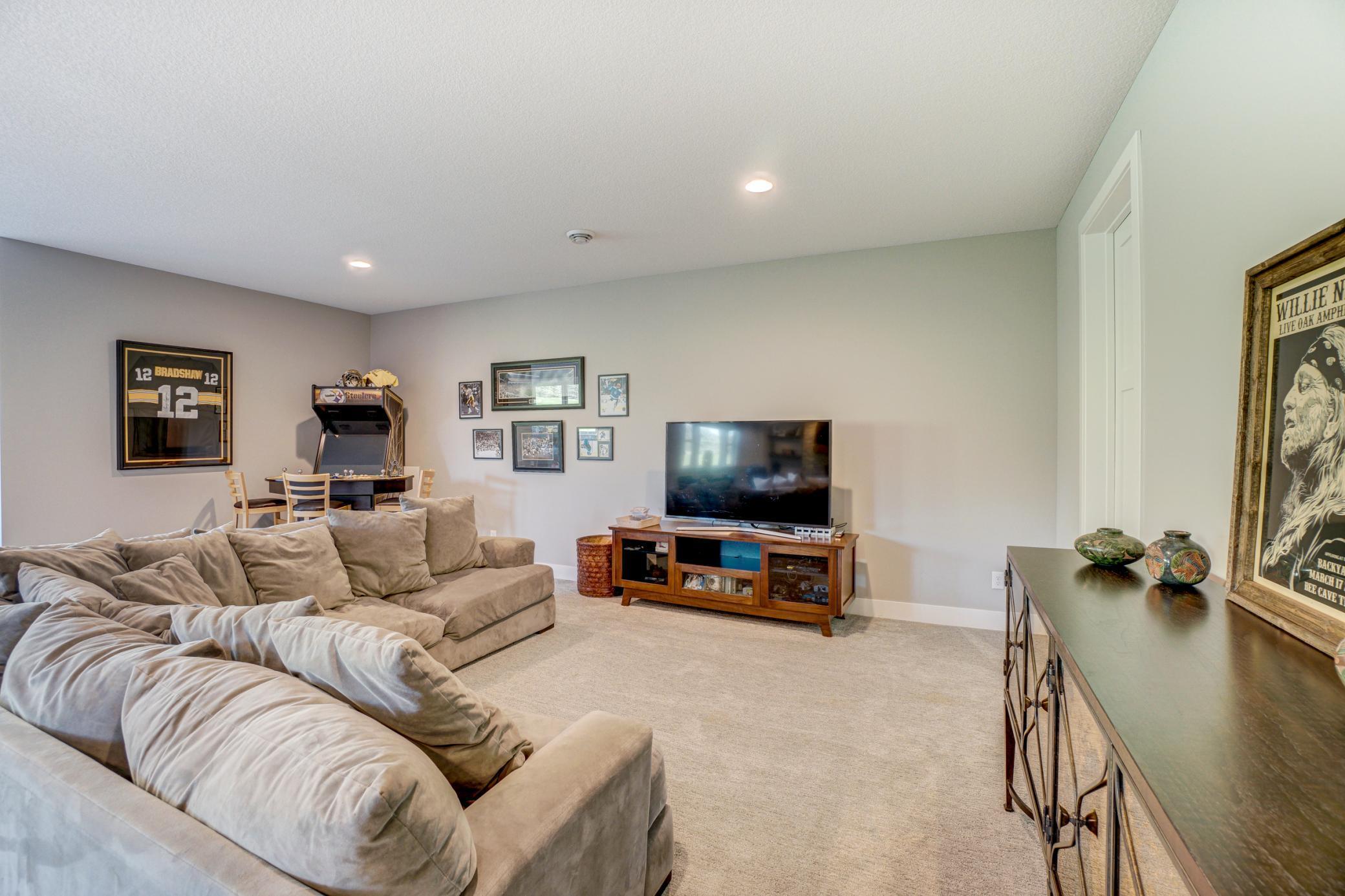340 Lindsay Road Hudson, WI 54016 - Photo 39 of 56 Gallery Image 39