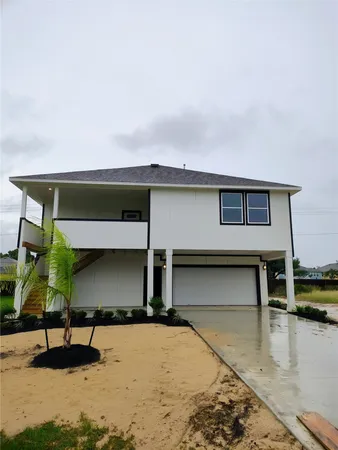$329,900 | 604 Fairfield Avenue, Shoreacres, TX 77571