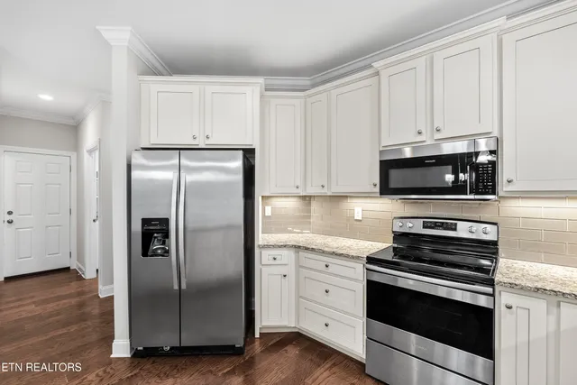 $469,000 | 112 Gadusi Circle, Loudon, TN 37774