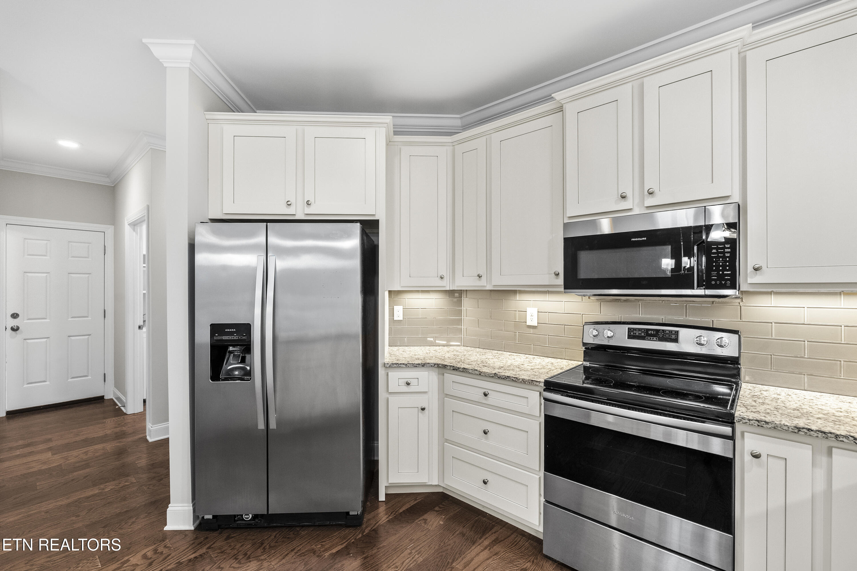 112 Gadusi Circle Loudon, TN 37774 - Photo 12 of 36 Kitchen