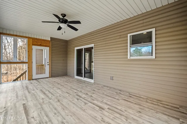 $469,000 | 112 Gadusi Circle, Loudon, TN 37774