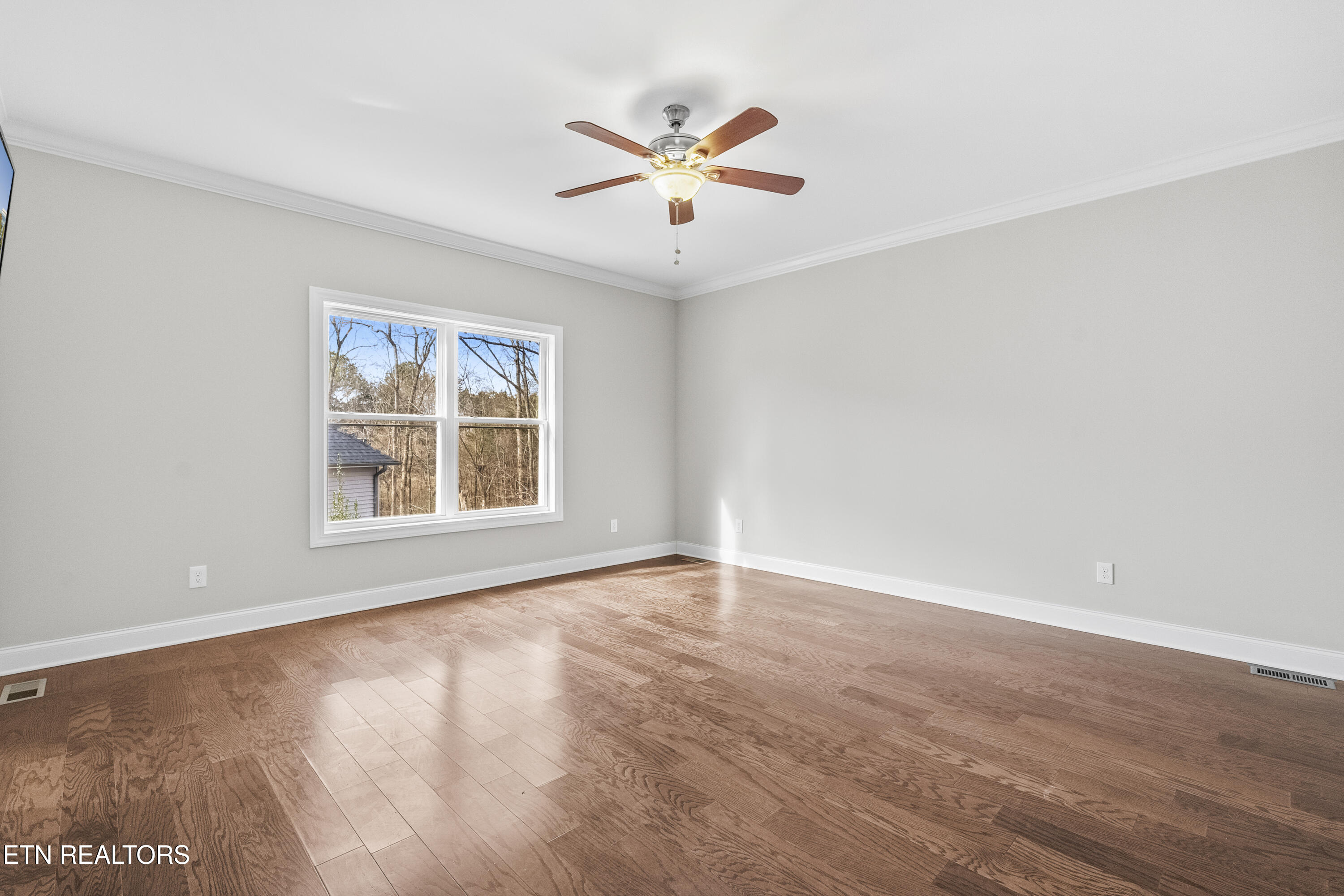 112 Gadusi Circle Loudon, TN 37774 - Photo 19 of 36 Primary Room