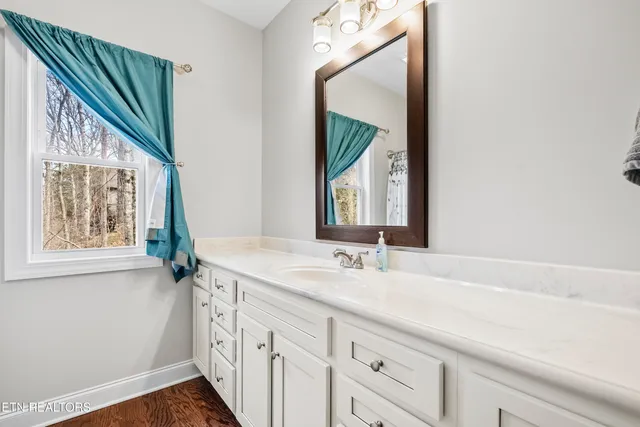 $469,000 | 112 Gadusi Circle, Loudon, TN 37774