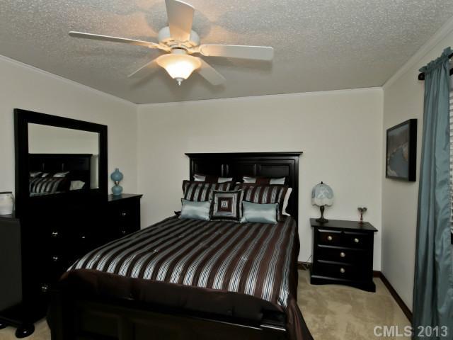 8420 Pompano Road Harrisburg, NC 28075 - Photo 11 of 16 Gallery Image 11
