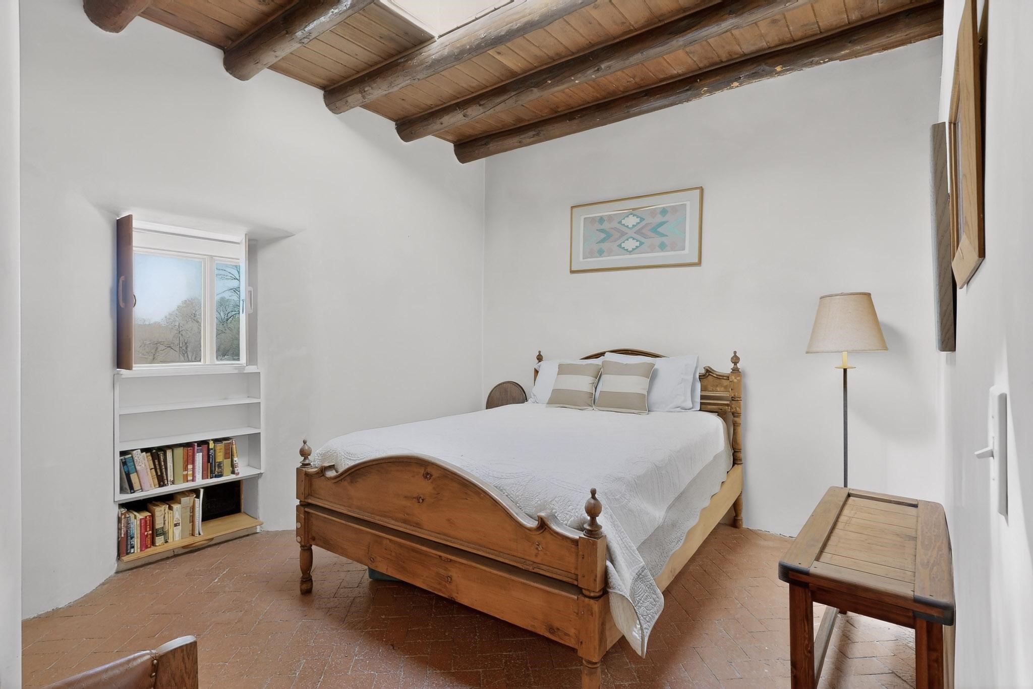 442 Los Pinos Road Santa Fe, NM 87507 - Photo 59 of 70
