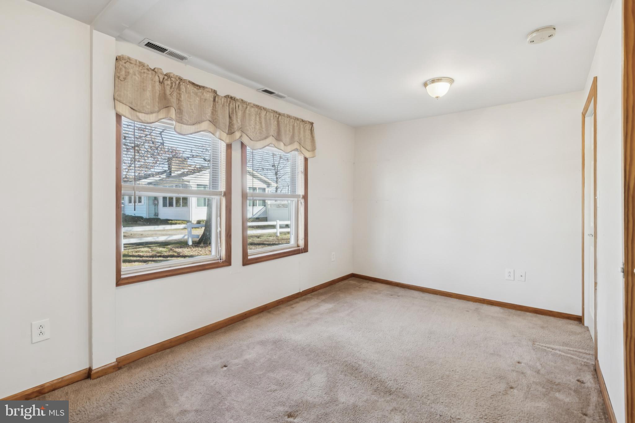 255 South Woodruff Road Bridgeton, NJ 08302 - Photo 16 of 25 a view of an empty room with a window