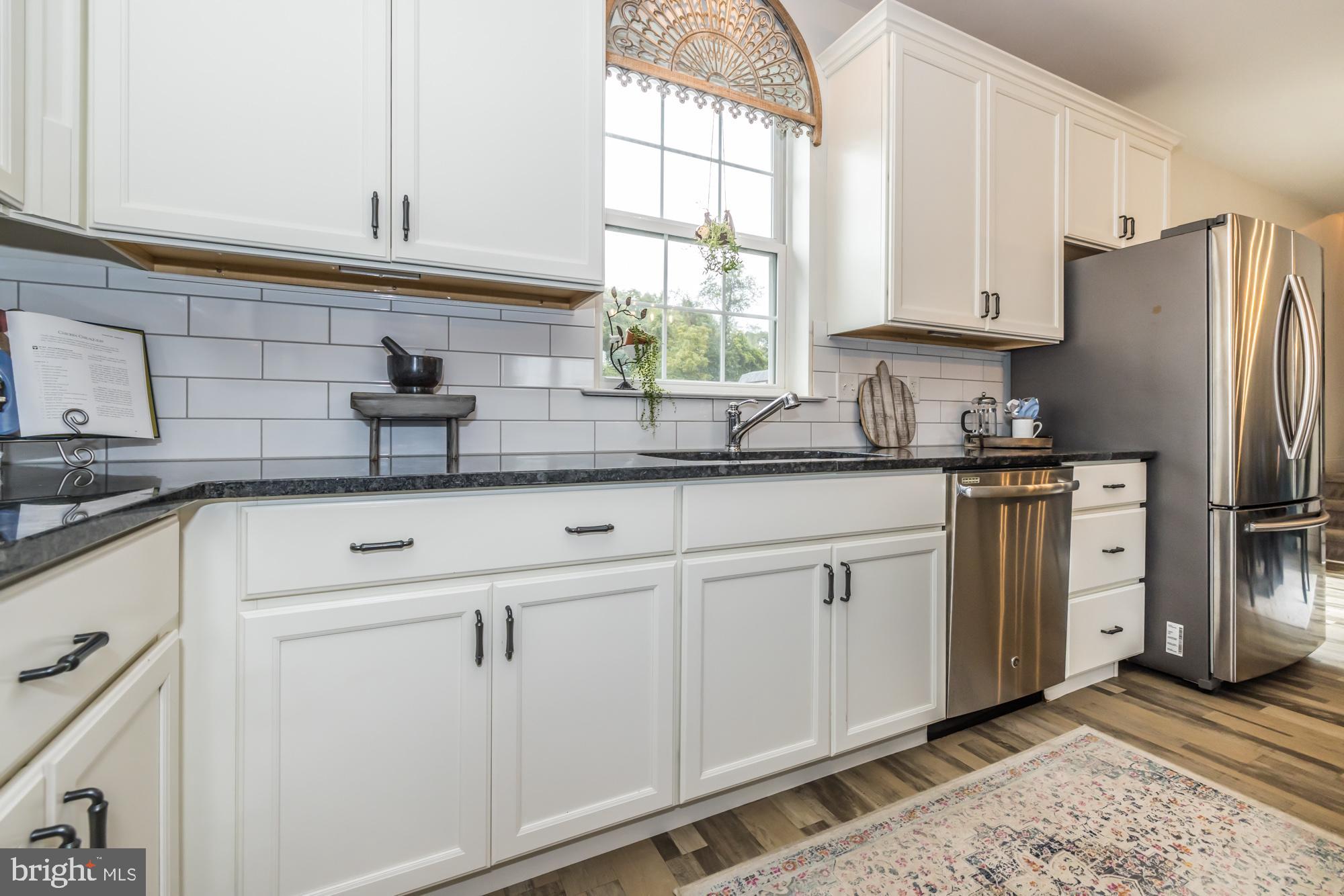 4162 Conestoga Road Elverson, PA 19520 - Photo 11 of 49 Tile Backsplash