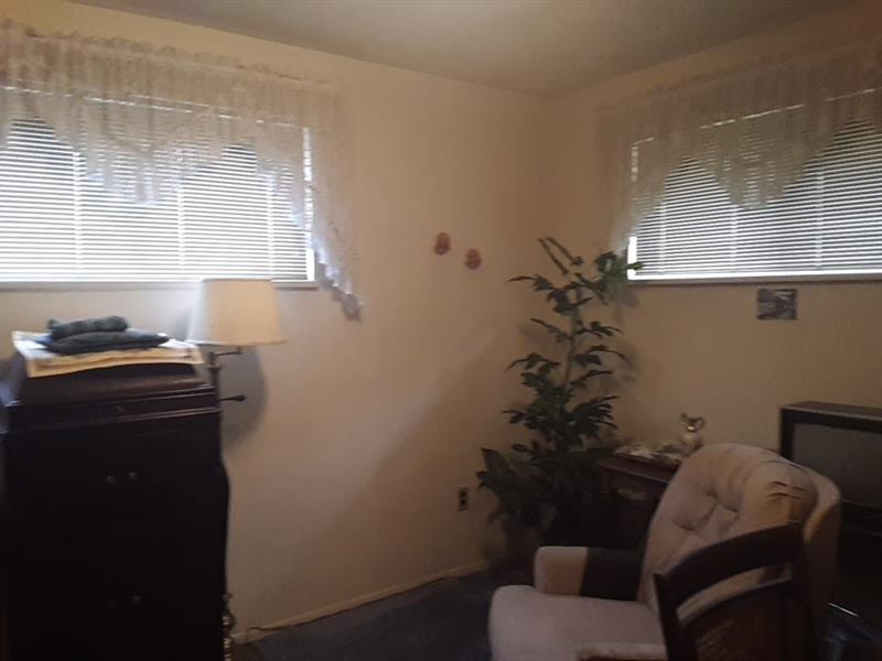 409 Lindsay Road Carnegie, PA 15106 - Photo 11 of 17 Gallery Image 11