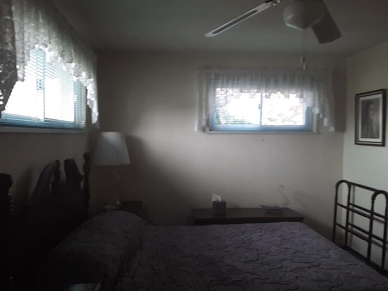409 Lindsay Road Carnegie, PA 15106 - Photo 10 of 17 Gallery Image 10