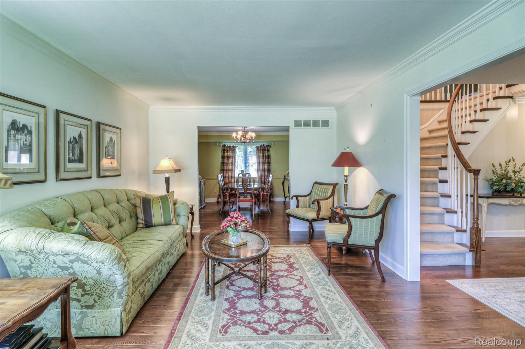1107 Valley Stream Drive Rochester, MI 48309 - Photo 13 of 50 -15.jpg