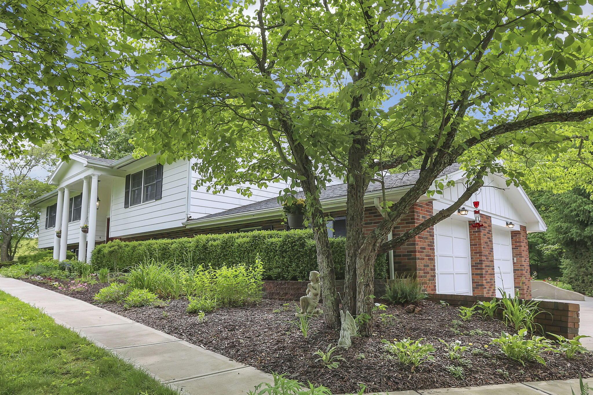 4363 Baker Road Albany, OH 45710 - Photo 9 of 52 10-web-or-mls-G02A7683 (3) - Copy