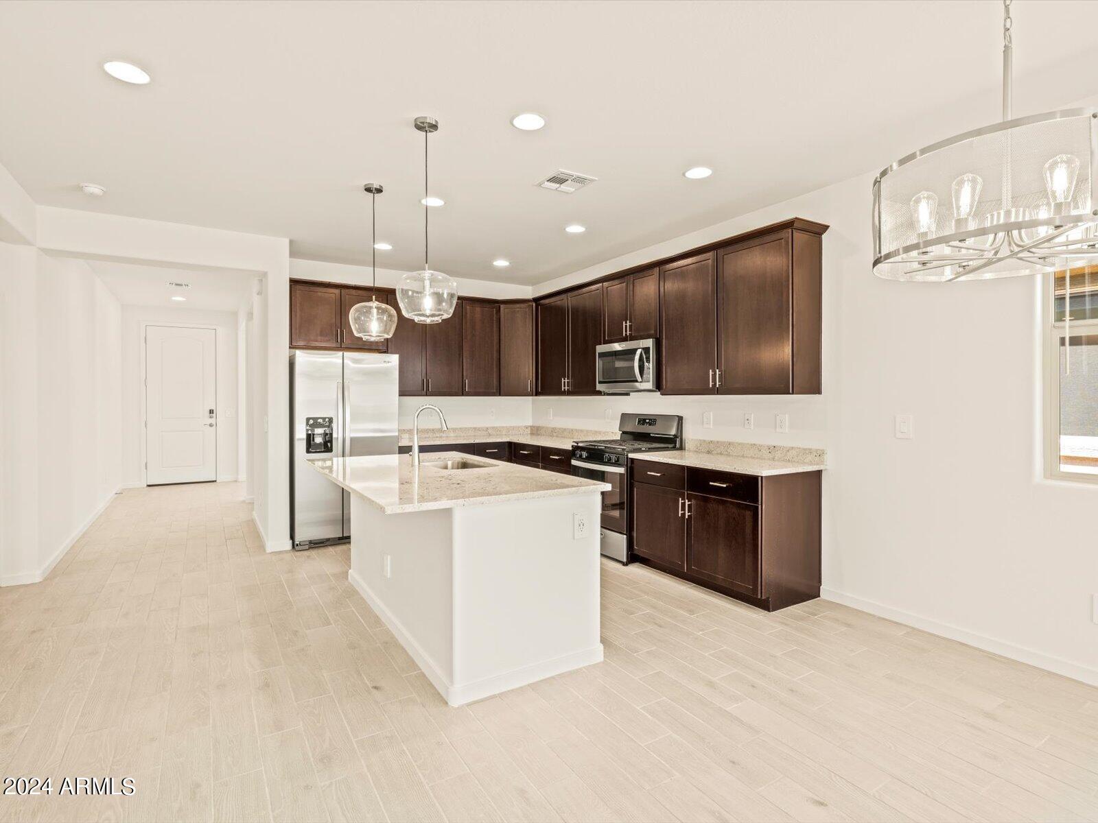 20605 North Candlelight Road Maricopa, AZ 85138 - Photo 10 of 52 25-20605_122