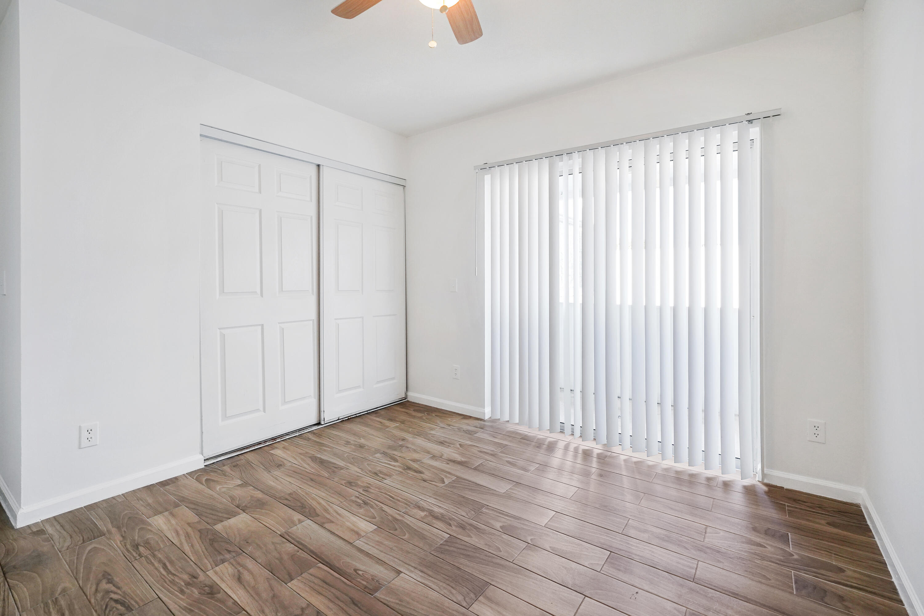 5070 Elmhurst Road, Unit F West Palm Beach, FL 33417 - Photo 12 of 16 5070 Elmhurst 2026 (11)