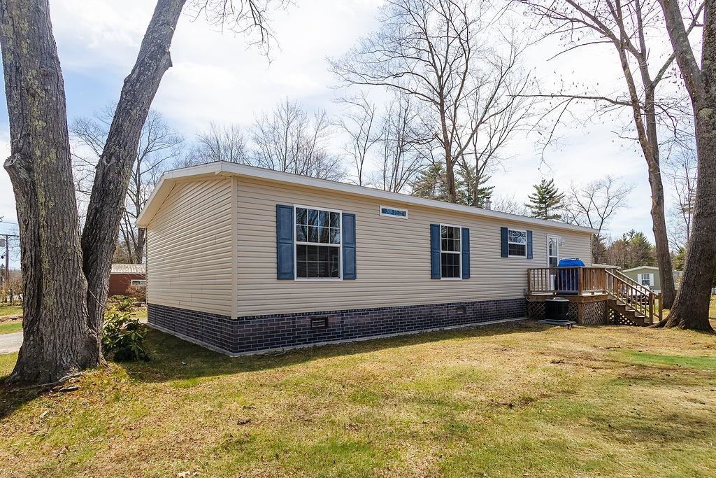 220 Robin Hood Lane, Unit 220 Exeter, NH 03833 - Photo 34 of 38