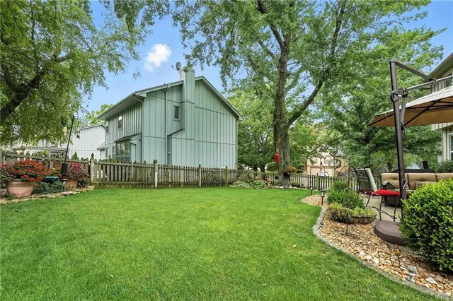 $410,000 | 14915 West 84th Terrace, Lenexa, KS 66215