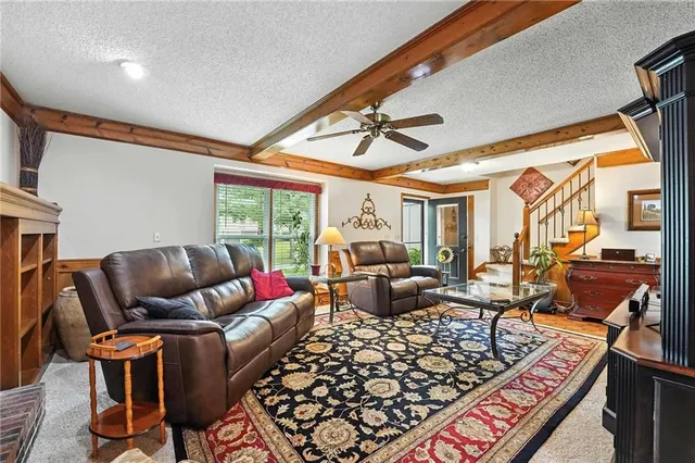 $410,000 | 14915 West 84th Terrace, Lenexa, KS 66215