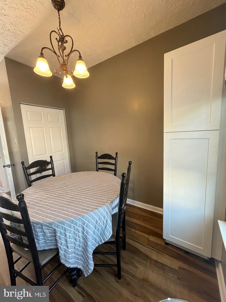 1409 Roman Ridge Way Bel Air, MD 21014 - Photo 4 of 11 Cozy dining nook with warm tones.