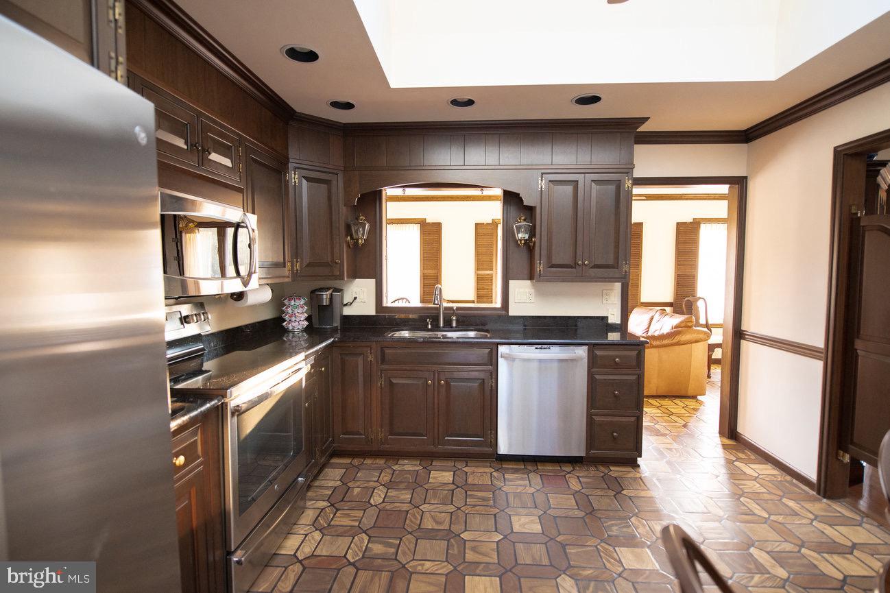 1041 Greenlea Road Hershey, PA 17033 - Photo 16 of 49 Gallery Image 16