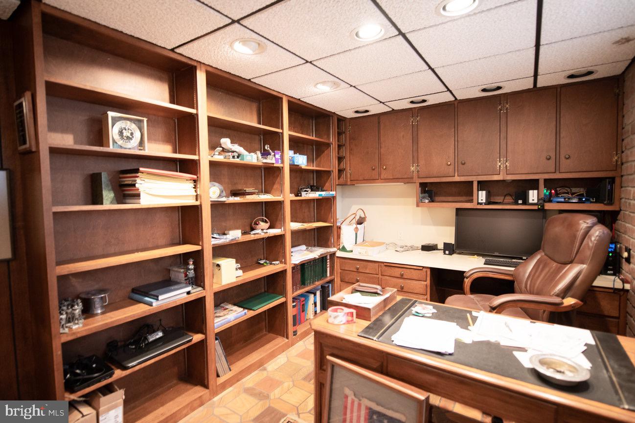 1041 Greenlea Road Hershey, PA 17033 - Photo 31 of 49 Gallery Image 31