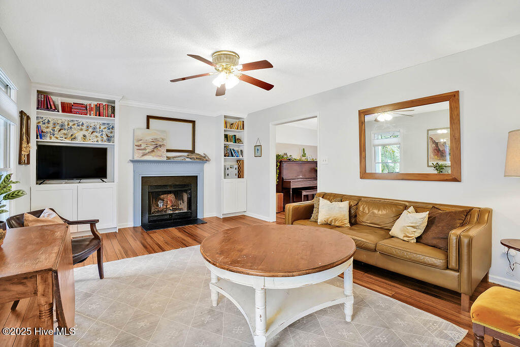 6312 Strawfield Drive Wilmington, NC 28405 - Photo 9 of 35 6312StrawfieldDrive-7