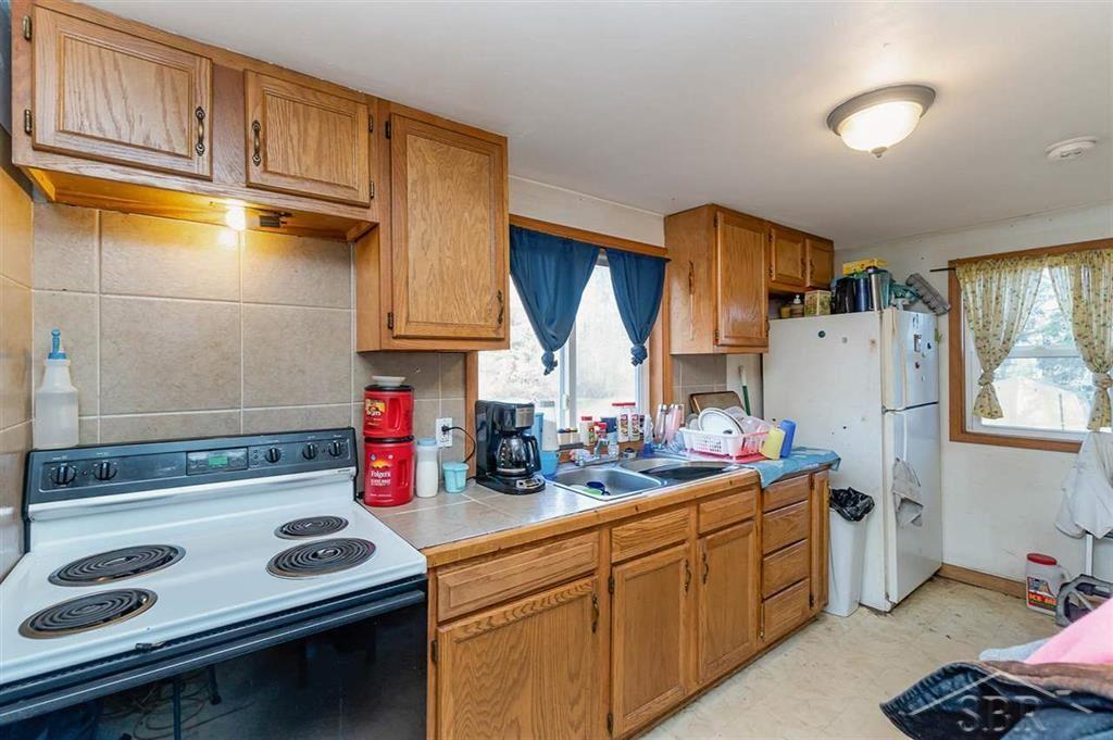 244 West Olson Road Midland, MI 48640 - Photo 6 of 12 Gallery Image 6
