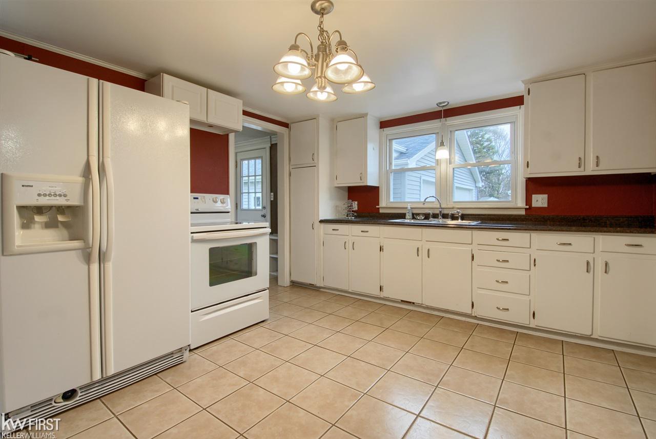 2071 South Vassar Road Davison, MI 48423 - Photo 15 of 28 21526388-14.JPG