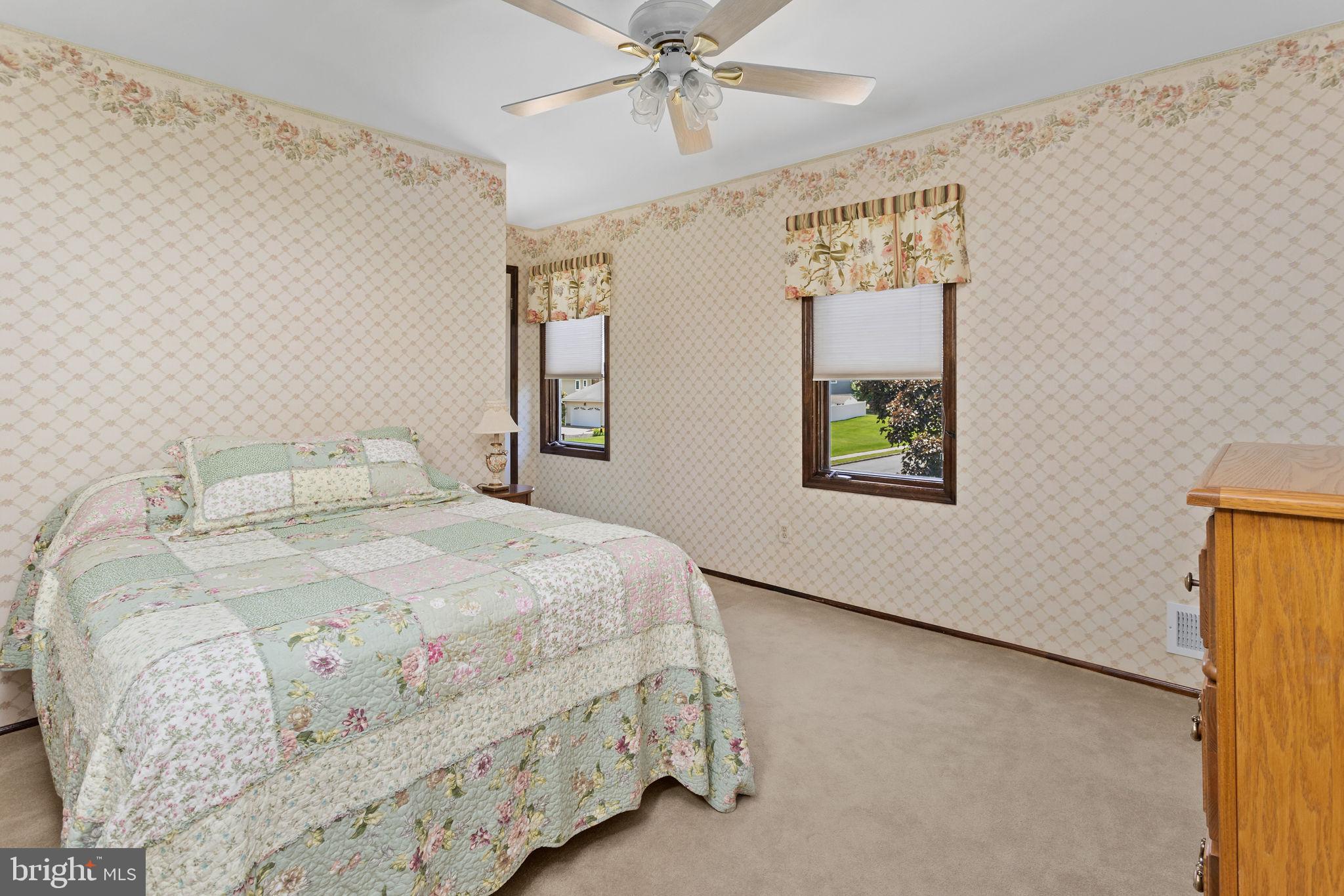 93 Peter Rafferty Drive Hamilton, NJ 08690 - Photo 18 of 55