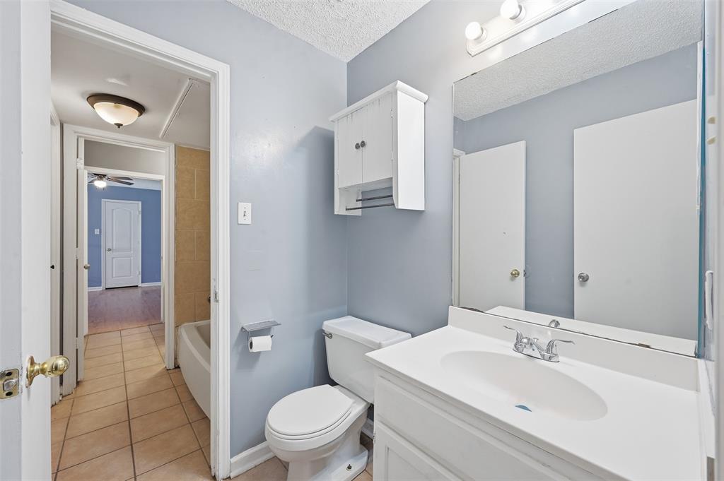 5809 Mansfield Road Arlington, TX 76017 - Photo 13 of 17