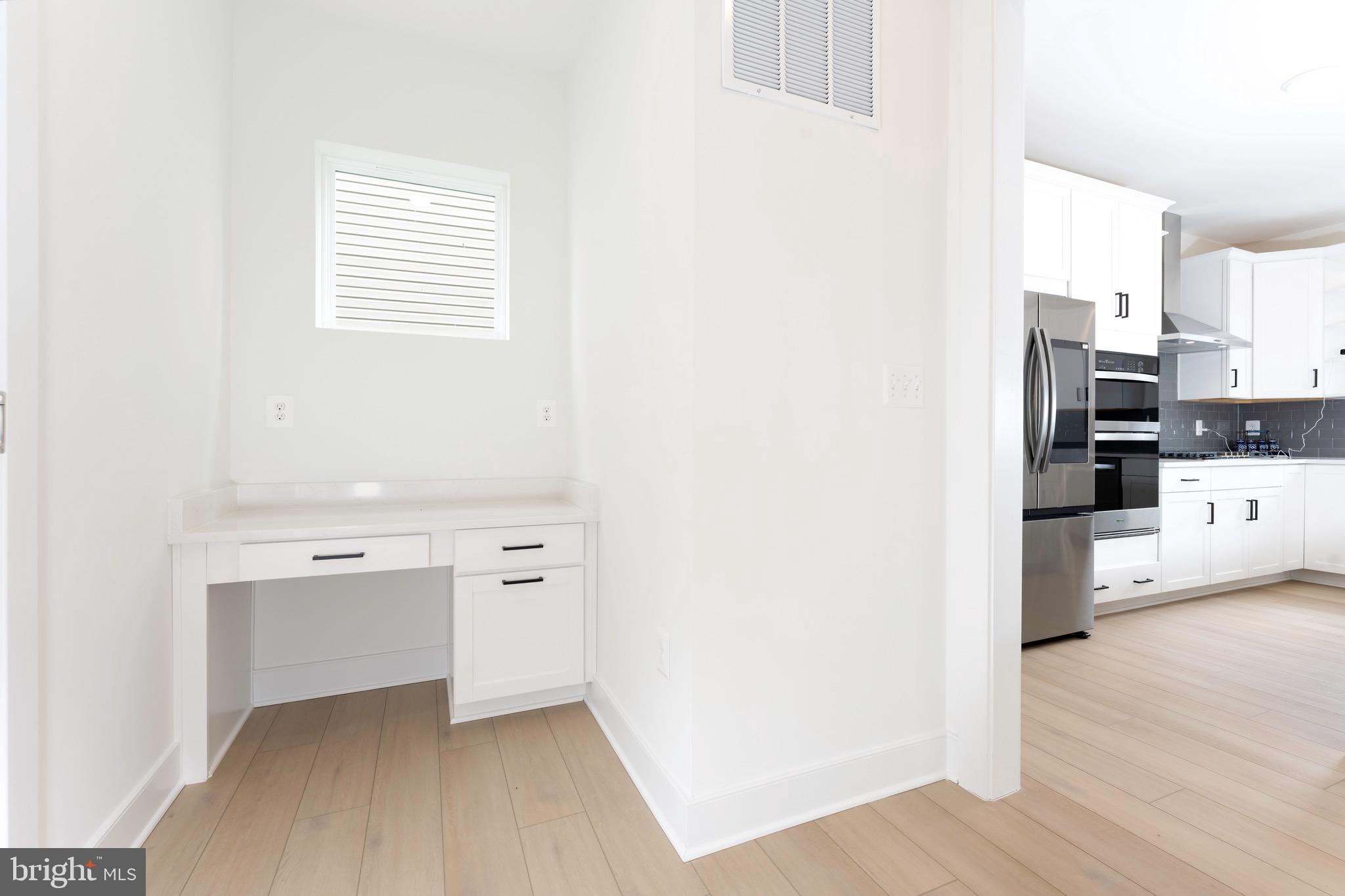 22520 Sculpin Brk Road Boyds, MD 20841 - Photo 13 of 34 Mud Room Near Kitchen