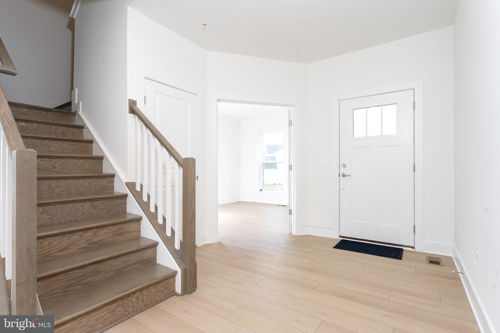 22520 Sculpin Brk Road Boyds, MD 20841 - Photo 10 of 34 Foyer