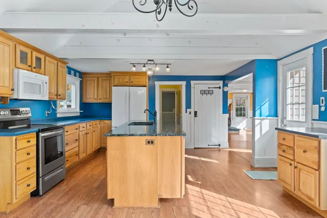 $559,000 | 82 Carll Road, Buxton, ME 04093