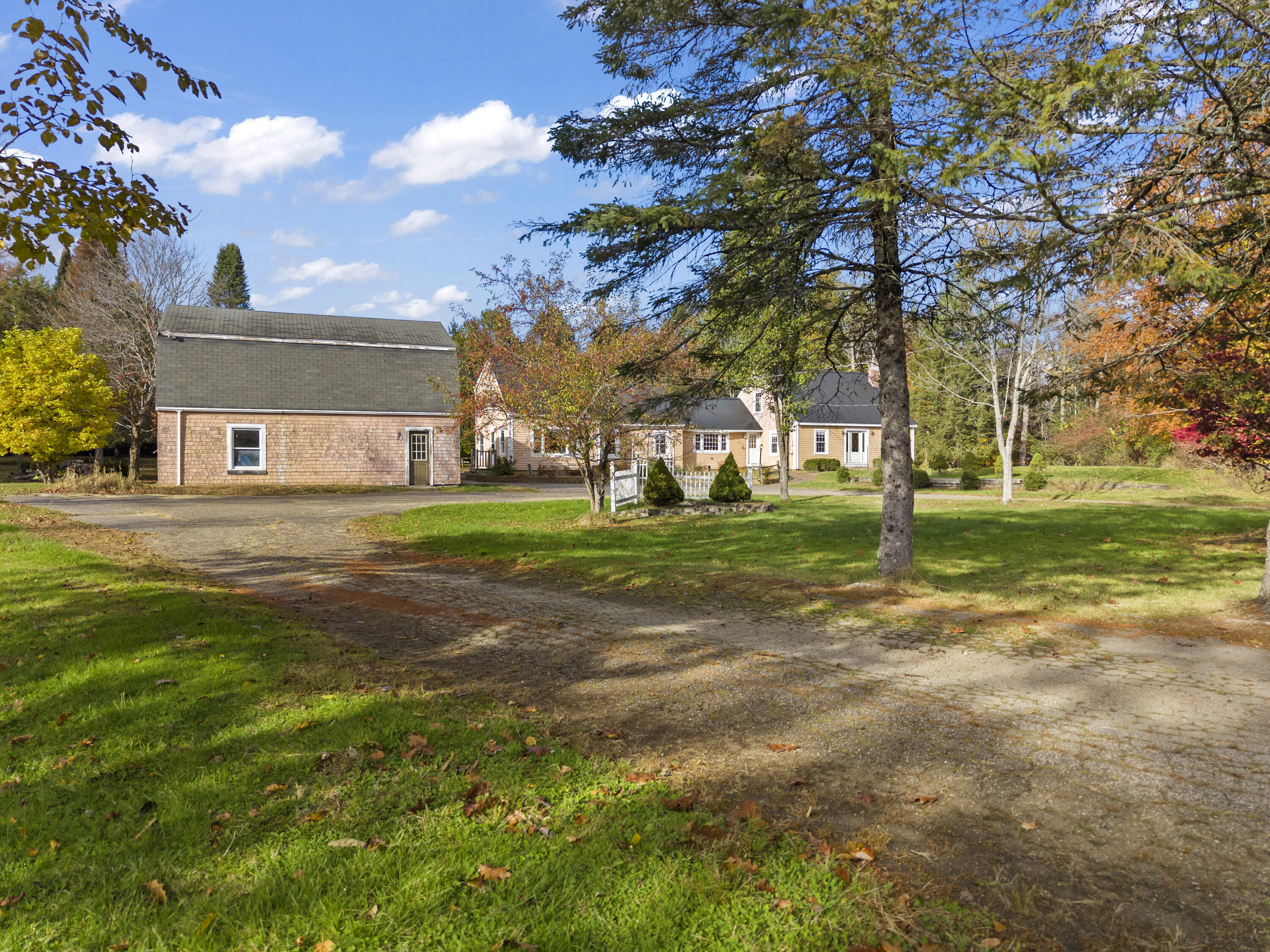 82 Carll Road Buxton, ME 04093 - Photo 3 of 106 82 Carll Rd_104