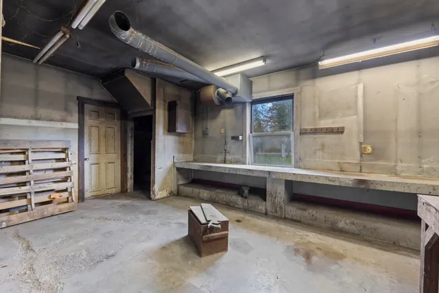 $559,000 | 82 Carll Road, Buxton, ME 04093