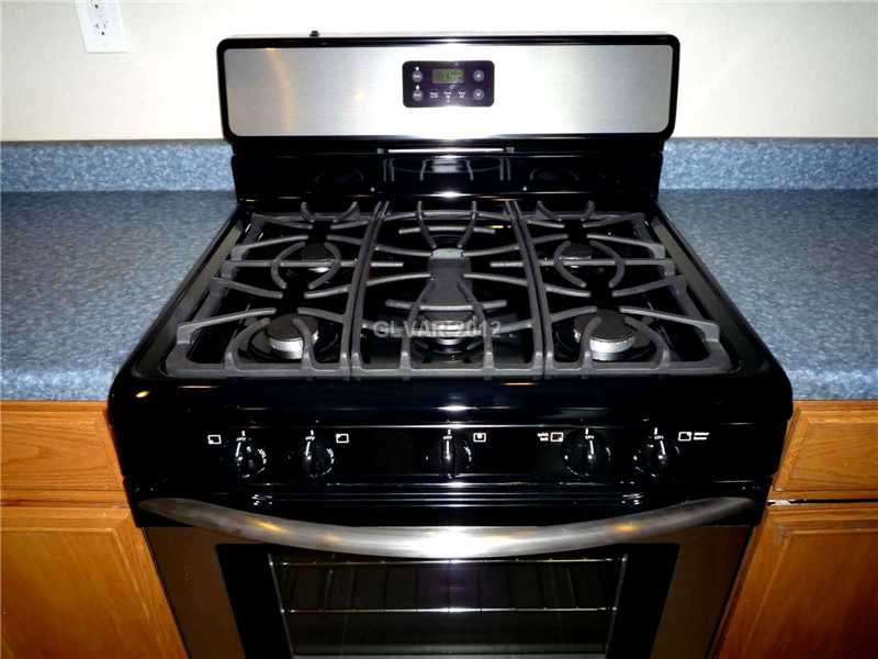 75 Lockheed Avenue Las Vegas, NV 89183 - Photo 11 of 24 Property Photo. BRAND NEW FIVE-BURNER