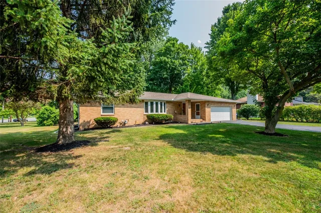 $308,000 | 410 Thomar Drive, Webster, NY 14580