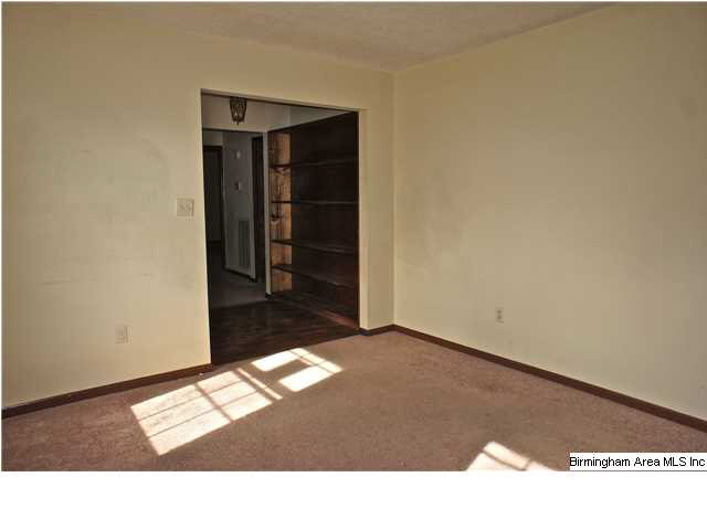 628 Thrash Road Clanton, AL 35045 - Photo 9 of 32
