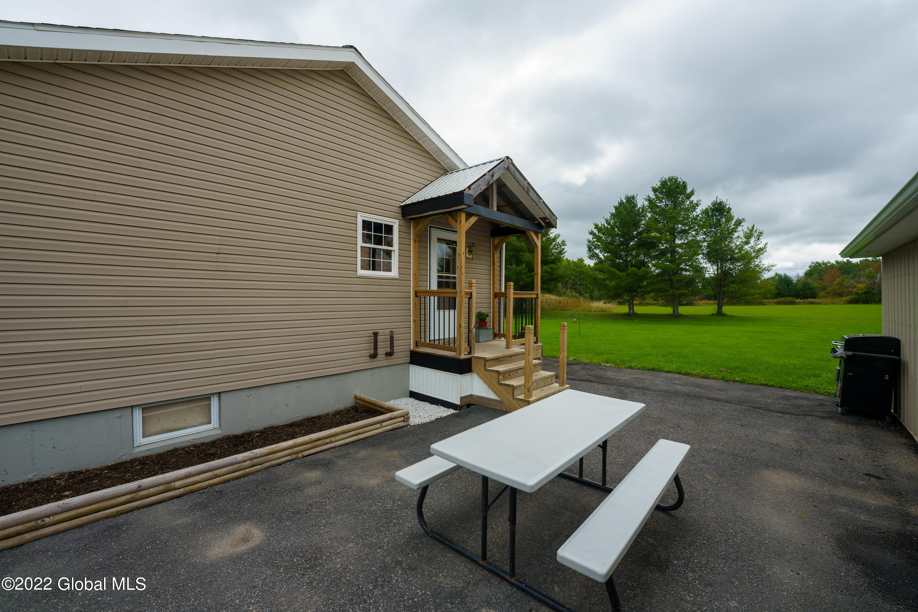 984 Westfall Road Wright, NY 12053 - Photo 25 of 30 Yard 1