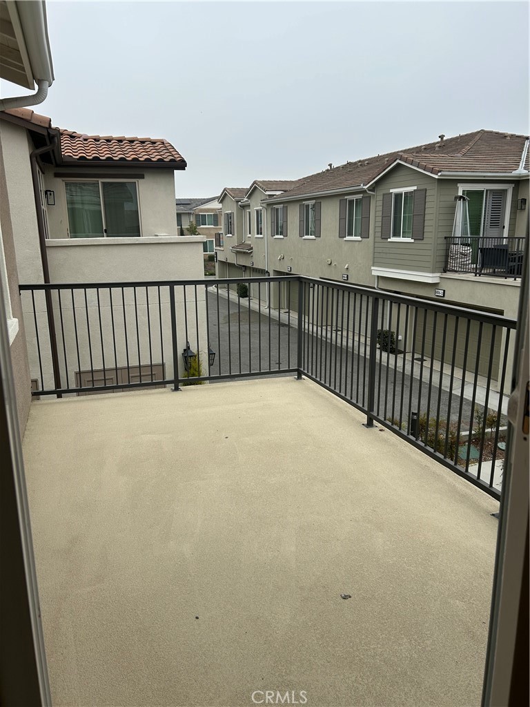 5585 Kate Way, Unit 6 Fontana, CA 92336 - Photo 3 of 22