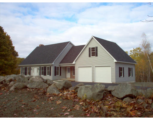 19 Bennett Road Monson, MA 01057 - Photo 3 of 22