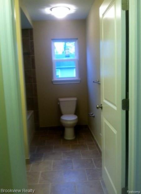 2548 Weaverton Rochester Hills, MI 48307 - Photo 10 of 21