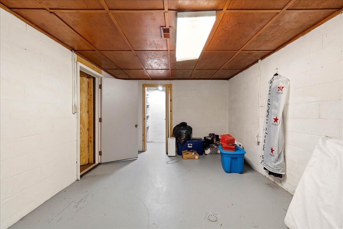 2821 Dayton Springfield Road Springfield, OH 45506 - Photo 36 of 51